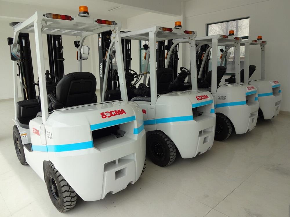 2.5T diesel forklifts 2