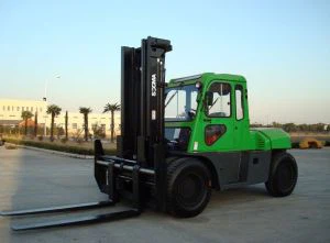 FD80T, 8T дизелов мотокар с теглич за гуми