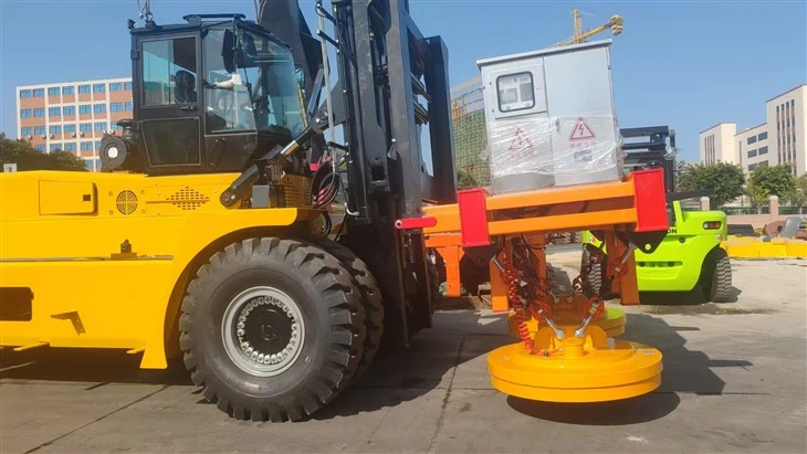 Efficient Reach Stacker With Electromagnets For Steel Bar Lifting And Heavy-Duty Material Handling